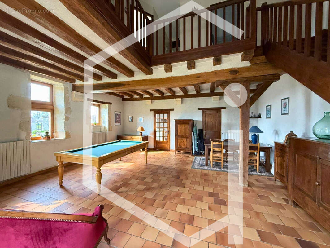 Maison à COSNE-COURS-SUR-LOIRE