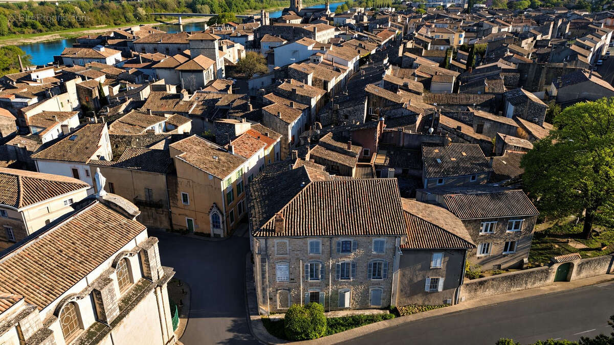 Appartement à BOURG-SAINT-ANDEOL