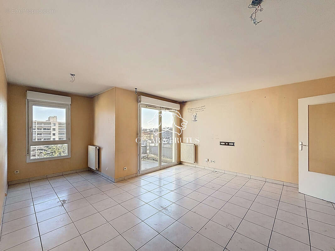 Appartement à LYON-8E