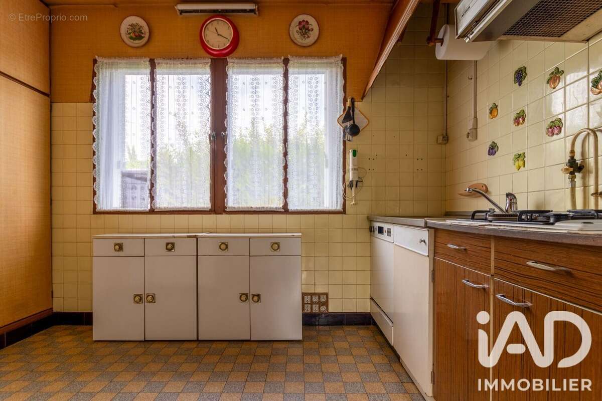 Maison 97 m² à Osny  - photo 8
