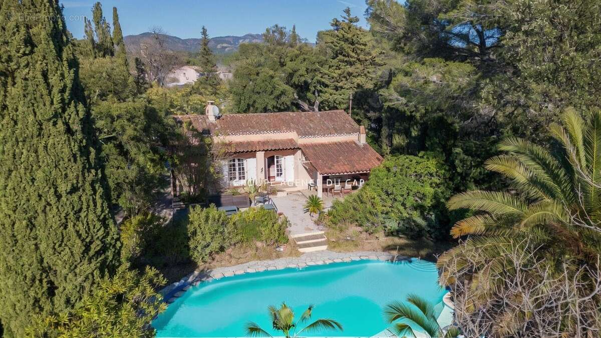 Maison à FREJUS