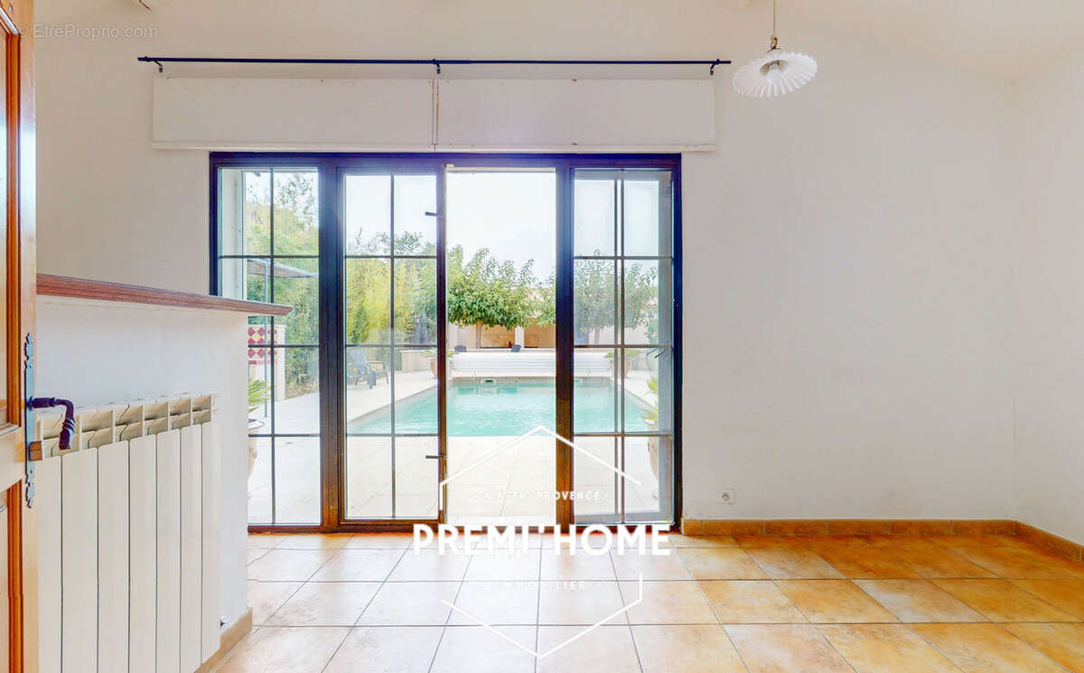 Maison t7 env. 175 m2 avec piscine aureille - photo 9