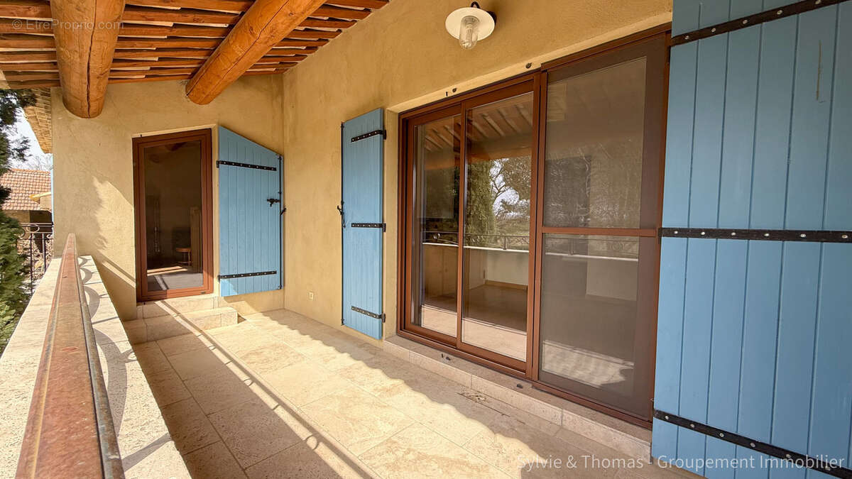 Maison à CADEROUSSE