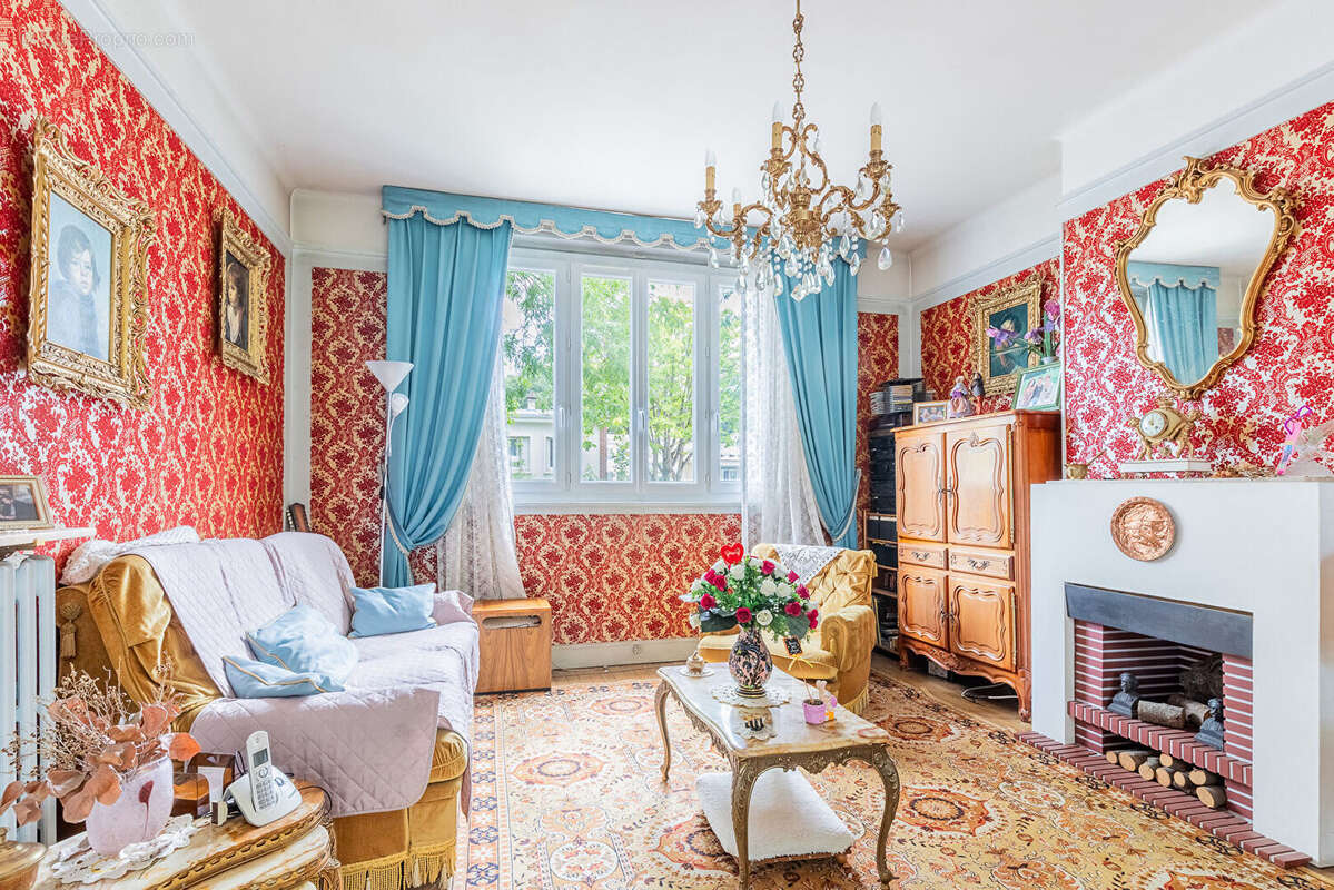 Maison à LE PLESSIS-ROBINSON