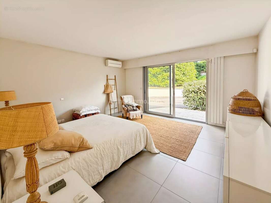 Maison à SOISY-SUR-SEINE