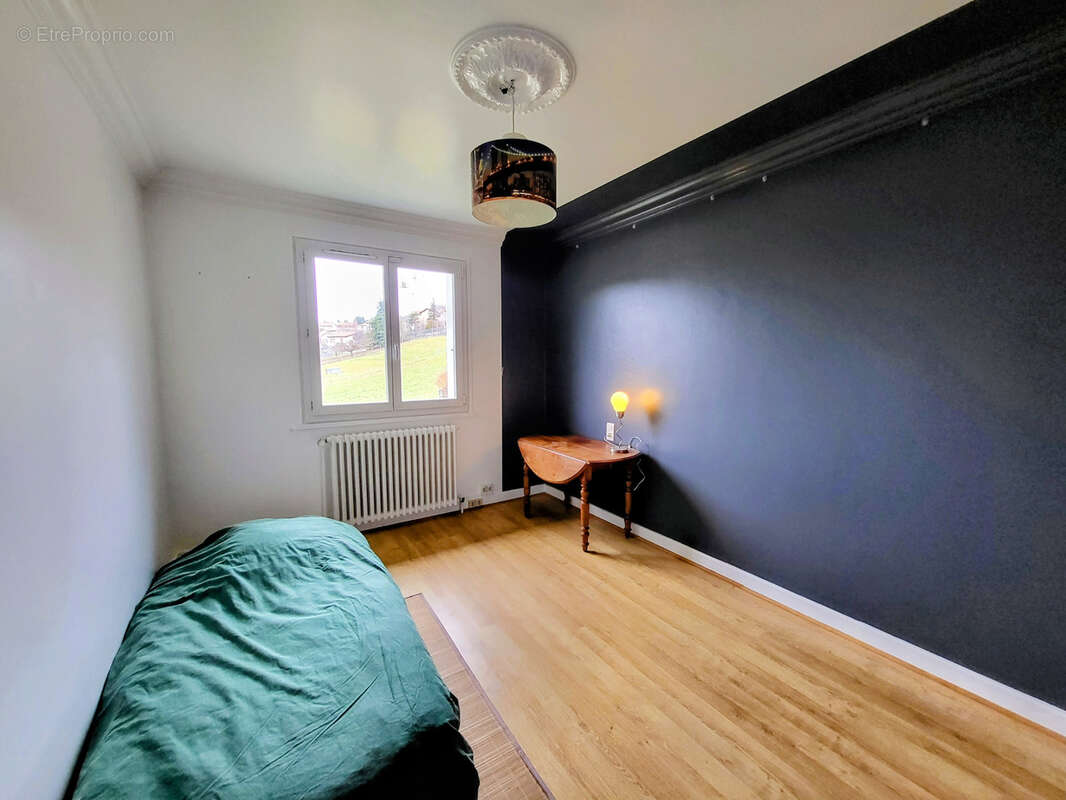 Maison à BRIVES-CHARENSAC