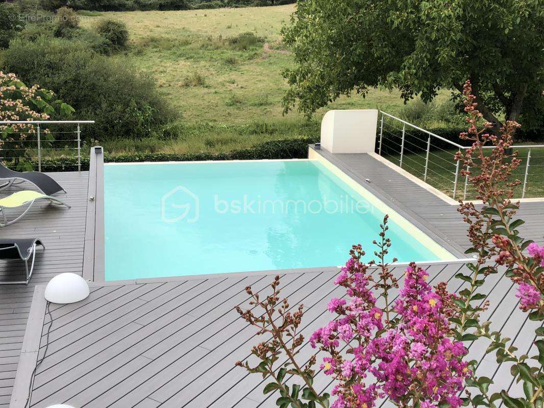 Maison 320 m² à Mortagne-Sur-Sevre  - photo 17