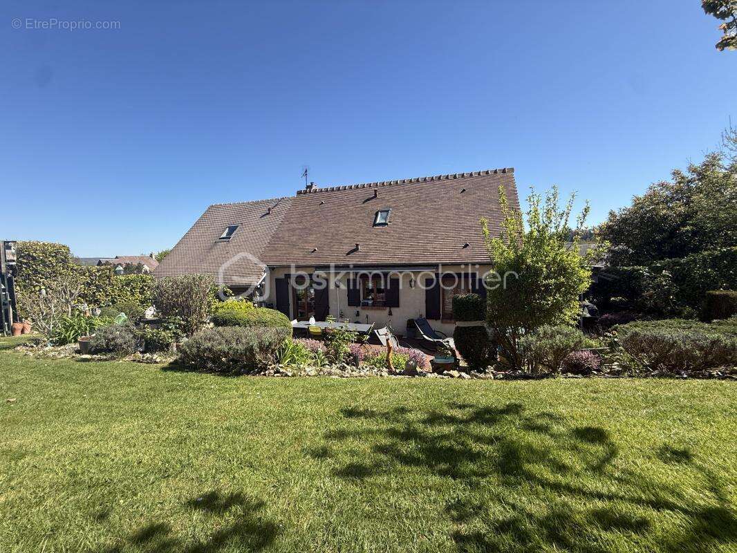 Maison à BEAUMONT-EN-AUGE