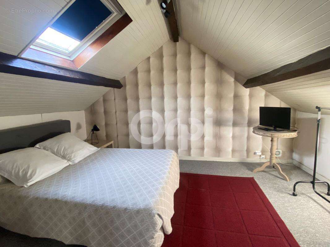 Maison à TERRASSON-LAVILLEDIEU