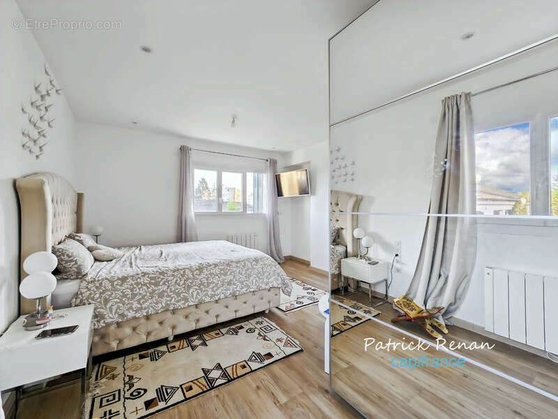 Maison à FONTENAY-LE-FLEURY