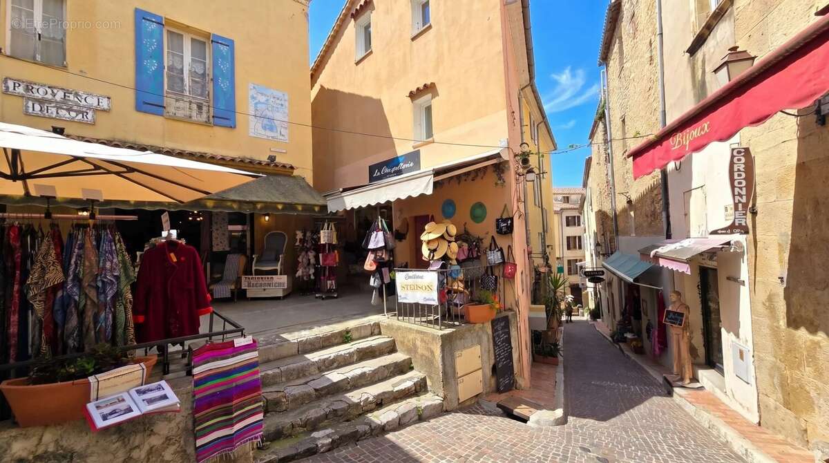 Appartement à FAYENCE