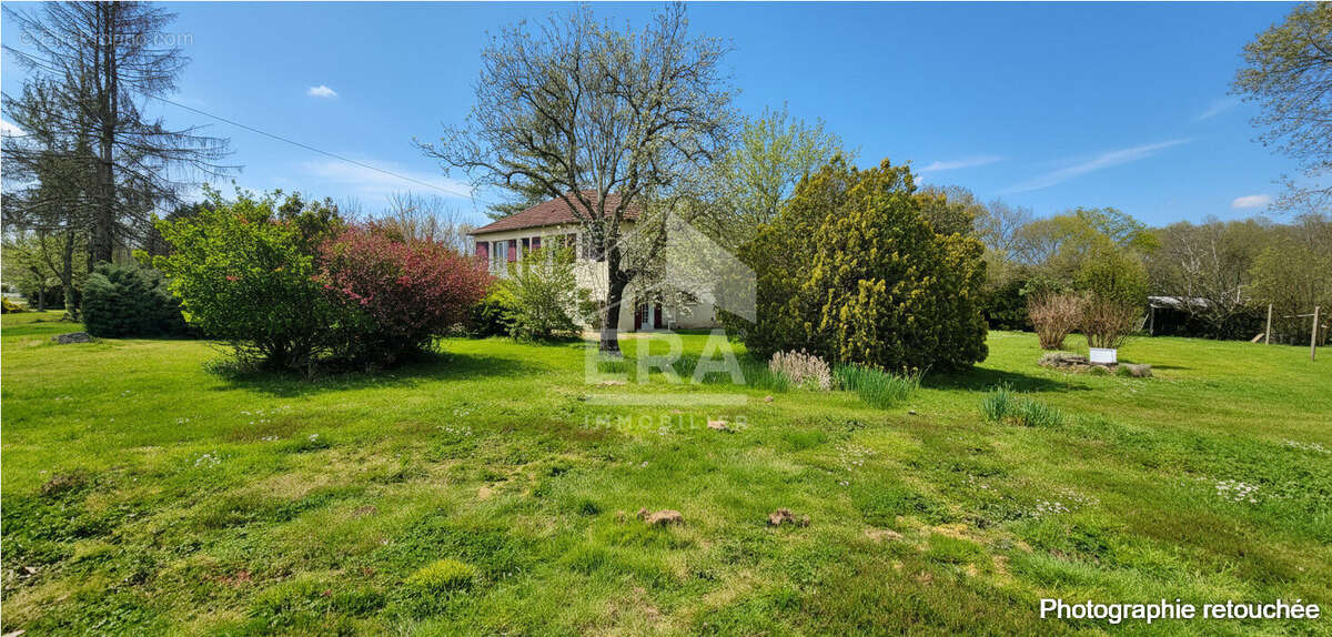 Maison à MONTPON-MENESTEROL