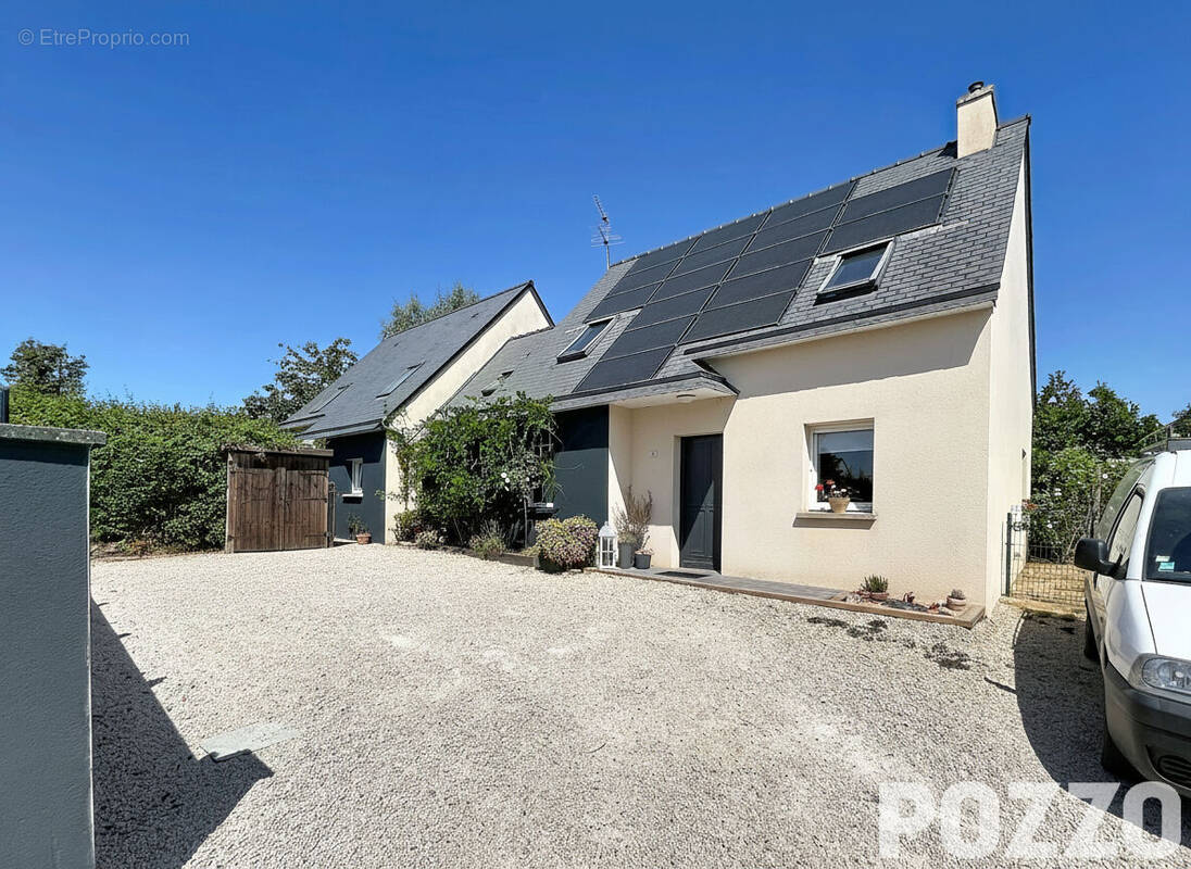 Maison à BAGUER-PICAN
