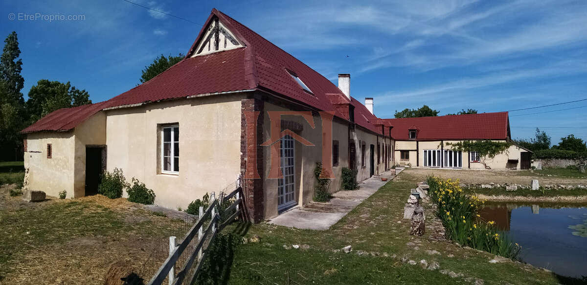 Maison à BROU