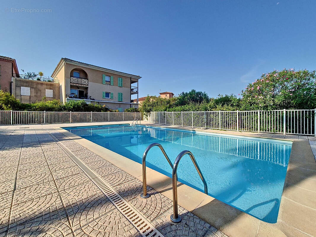 Appartement à LE CANNET