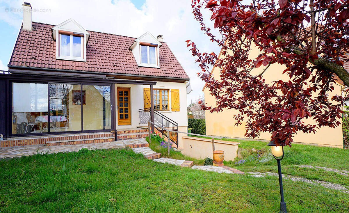 Maison à AUBERGENVILLE