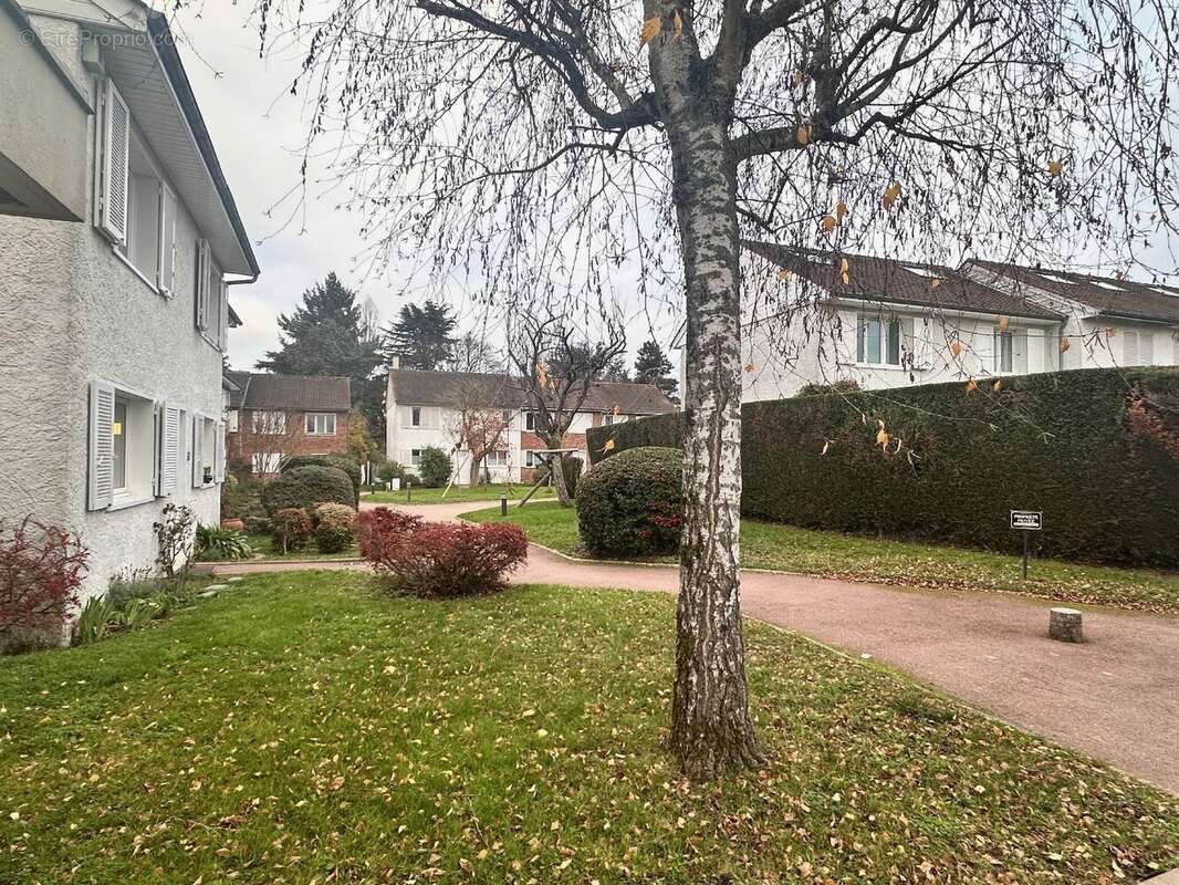 Maison à LES LOGES-EN-JOSAS