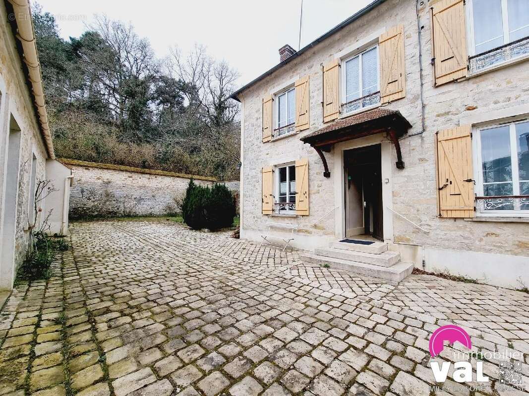 Maison à MILLY-LA-FORET