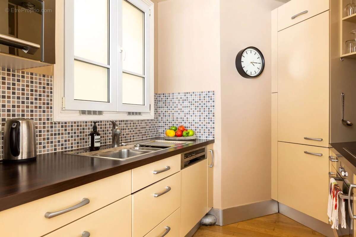 Appartement à PARIS-3E