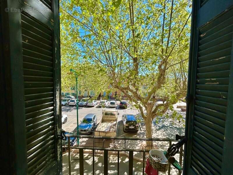 Appartement à LE MUY