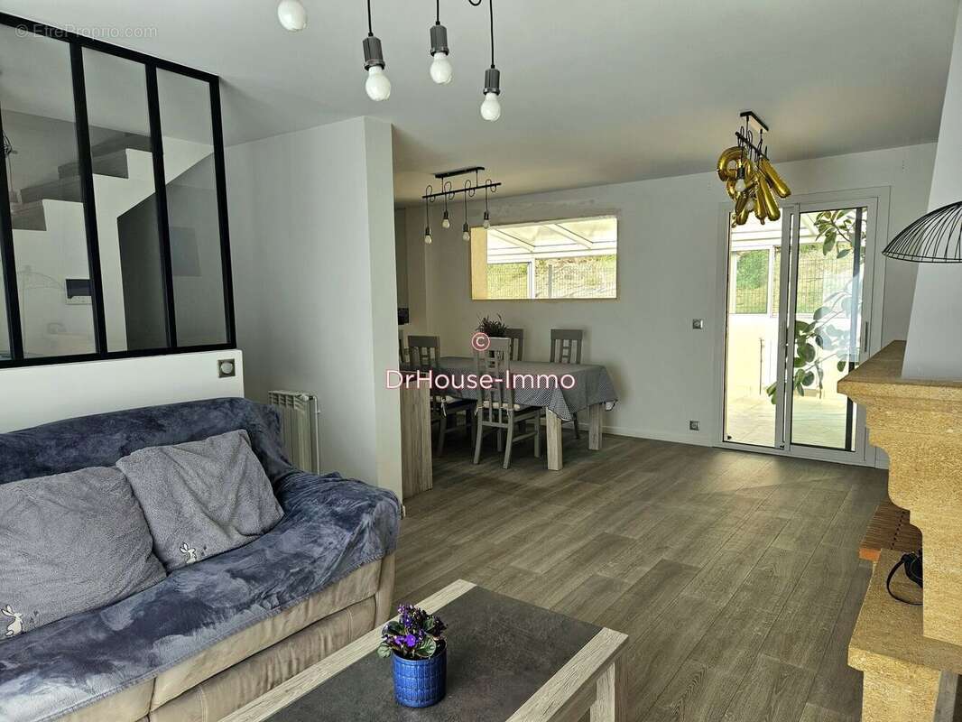 Maison 152 m² à Saint-Maur-Des-Fosses  - photo 15