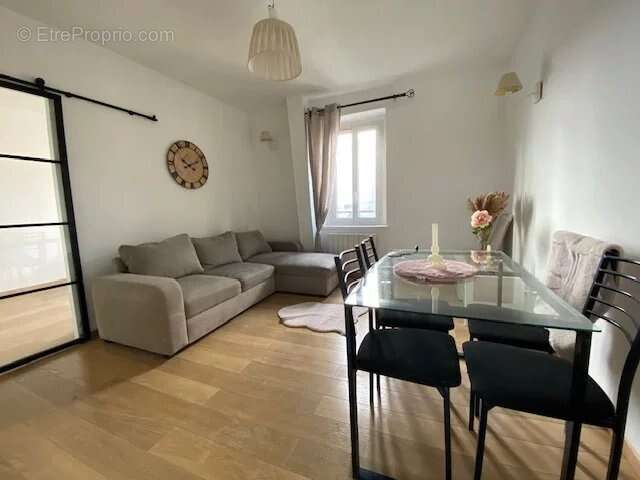 Appartement à SAINT-DENIS