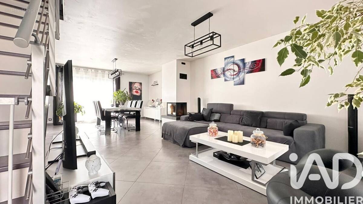 Photo 1 - Maison à CHAMPIGNY-SUR-MARNE