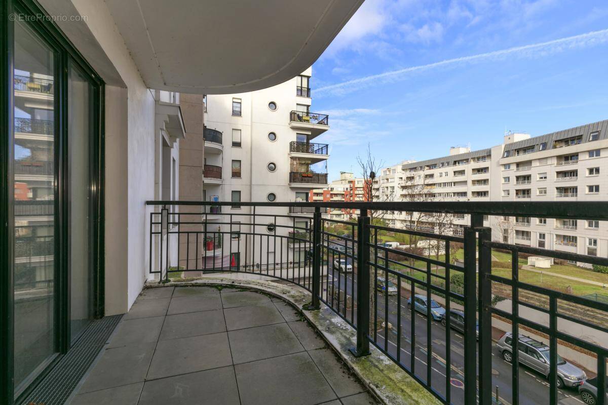 Appartement à SURESNES