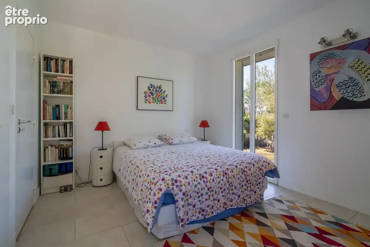 Villa d’architecte récente - photo 12