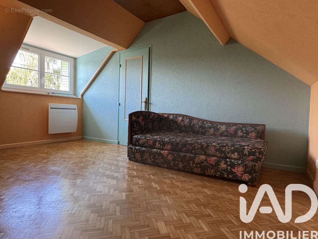 Photo 8 - Maison à LE GAULT-SAINT-DENIS