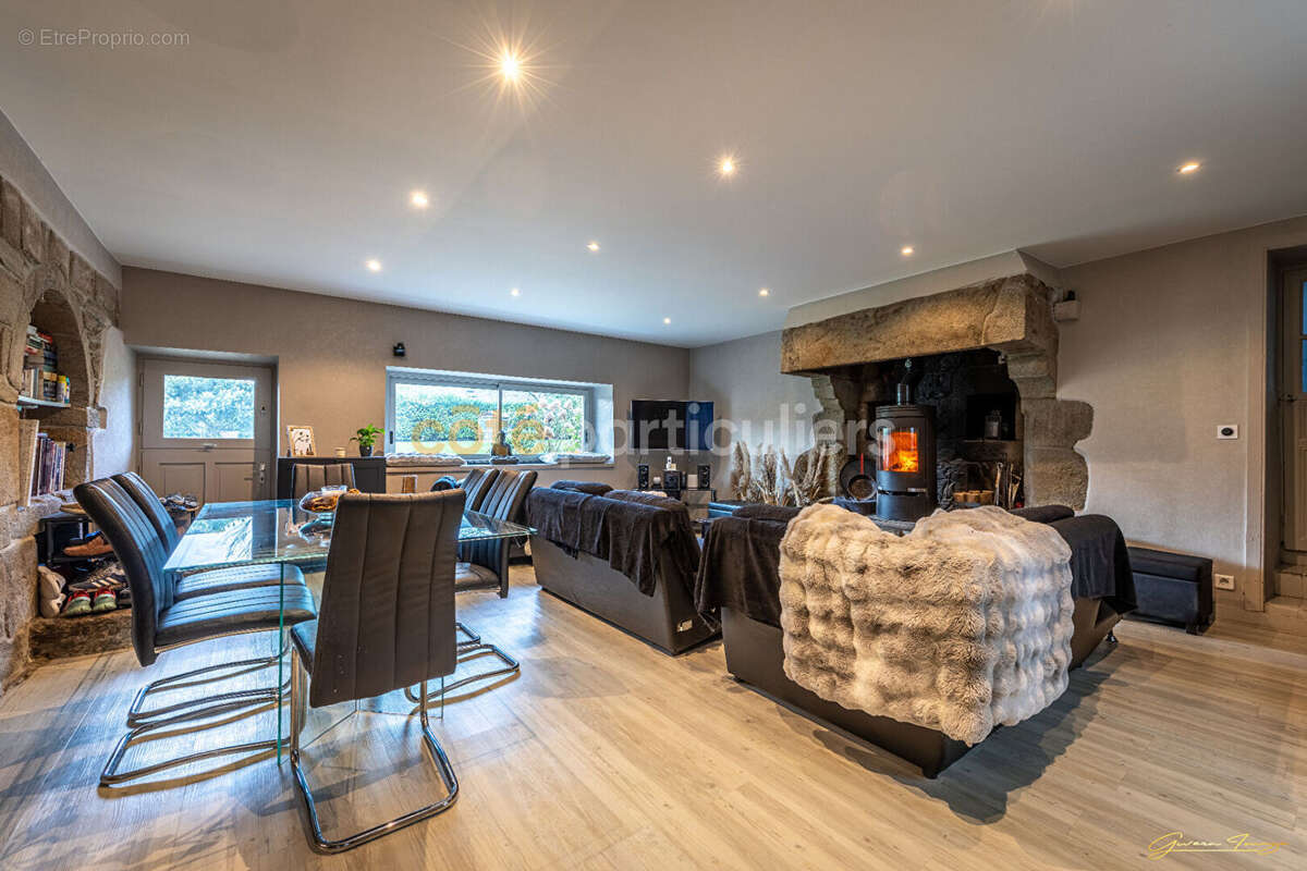 Maison à LA VILLE-ES-NONAIS