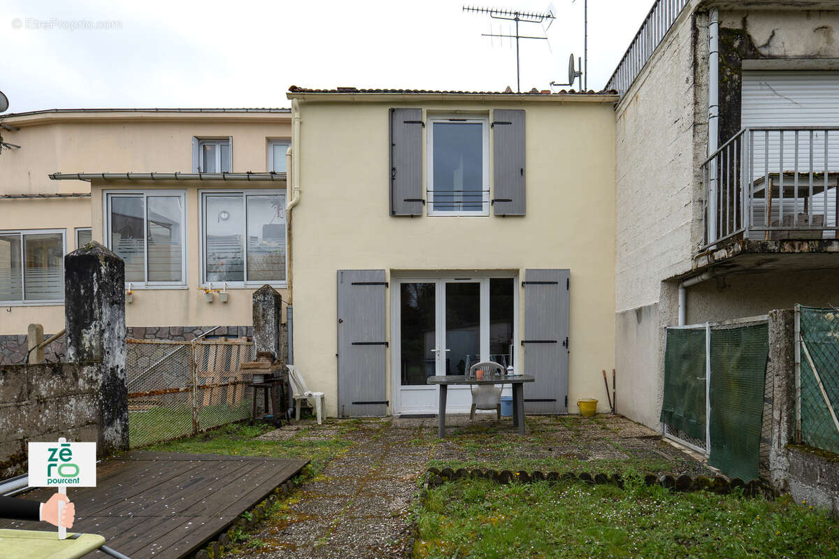 Maison à NESMY