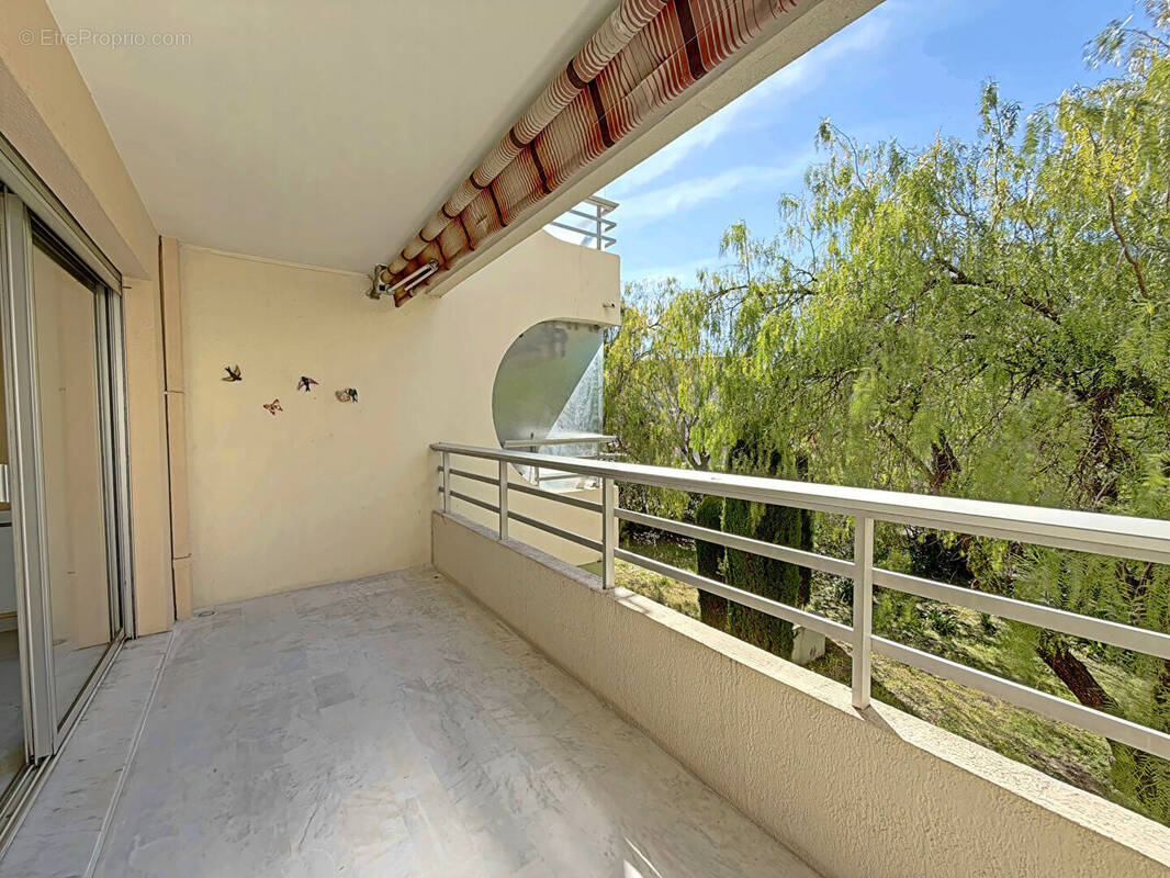 Appartement à FREJUS