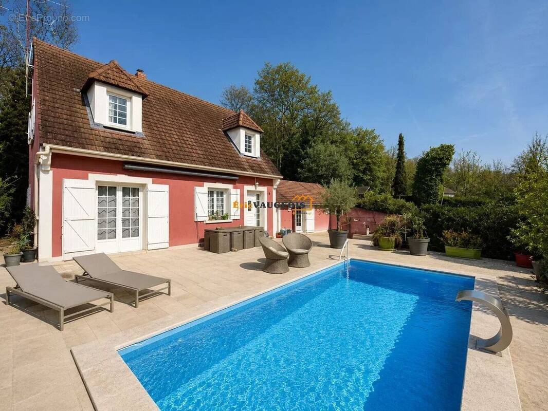 Maison à COULOMMIERS