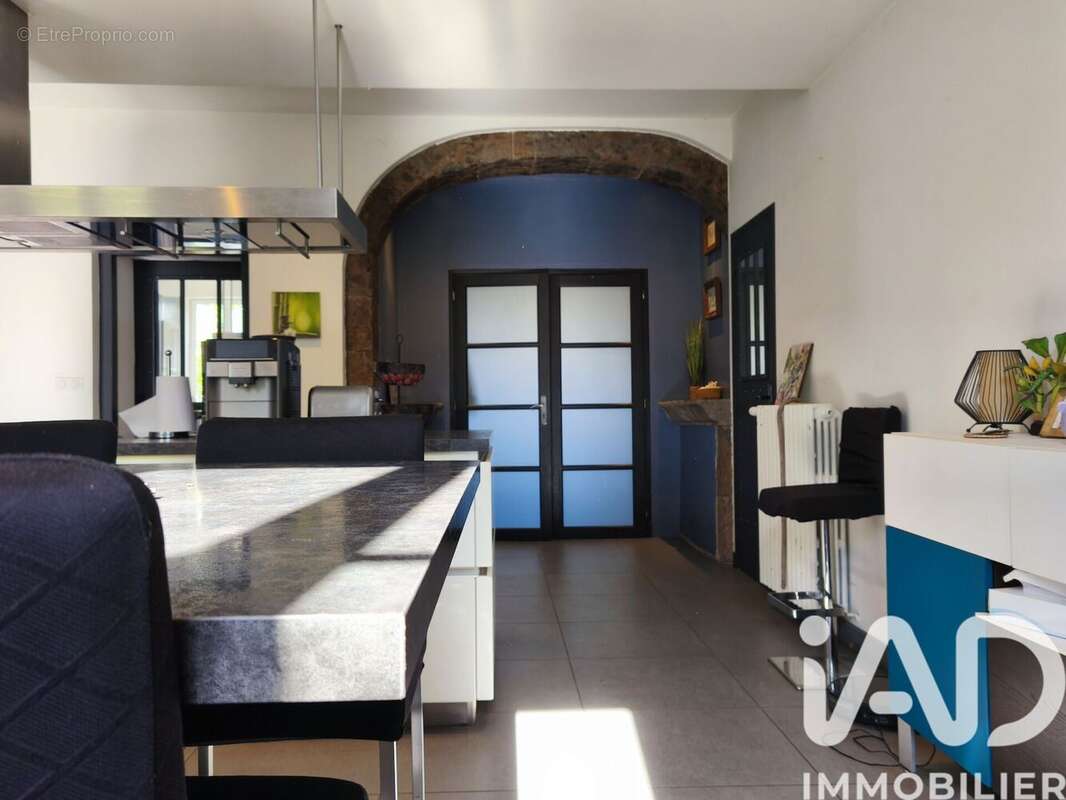 Photo 2 - Maison à JUSSAC