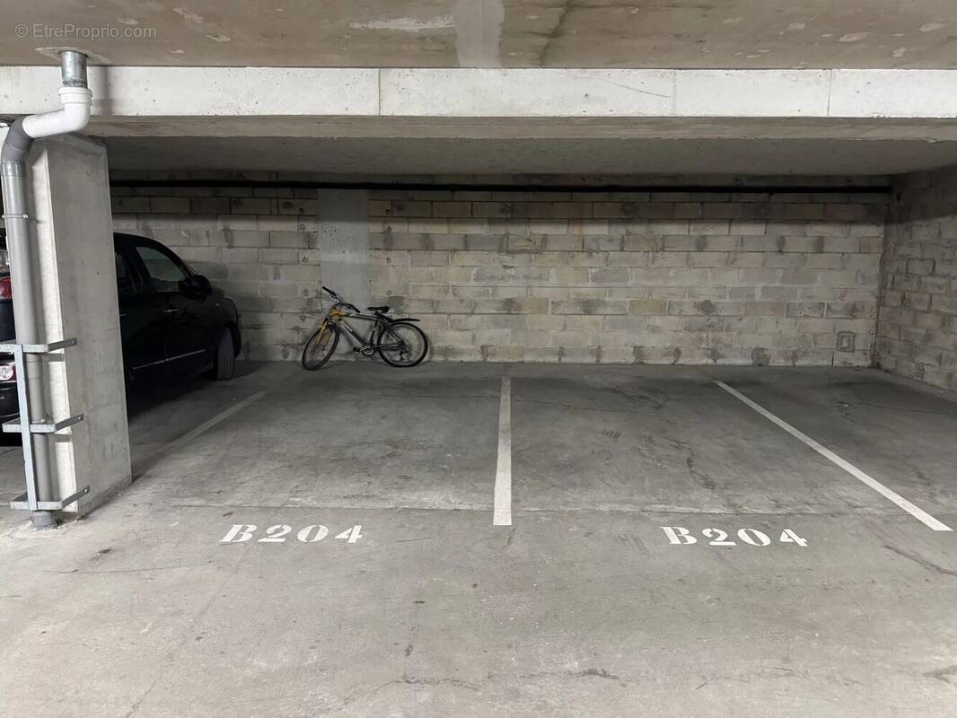 Parking à COMPIEGNE