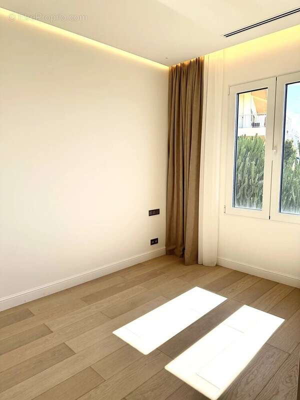 Appartement à VILLEFRANCHE-SUR-MER