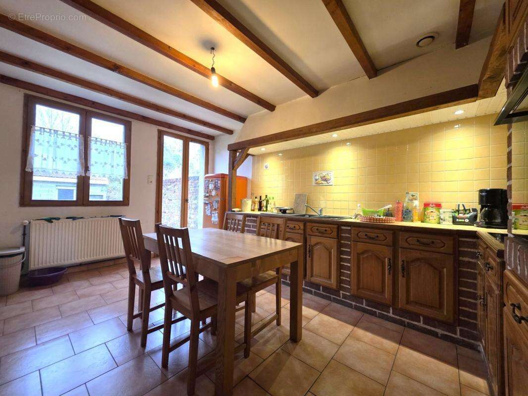 Maison à FONTAINE-AU-PIRE