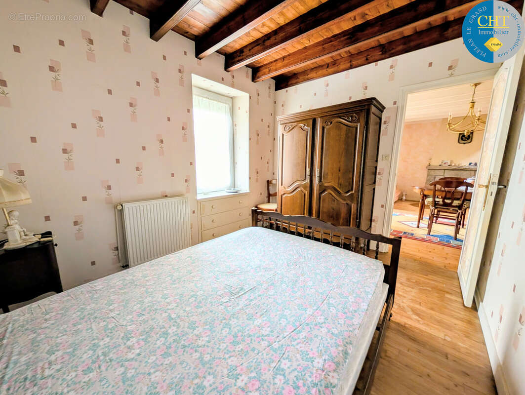 Maison à MONTENEUF