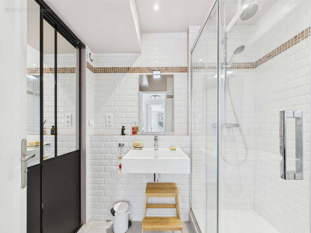 Superbe Duplex au pied du métro - photo 11