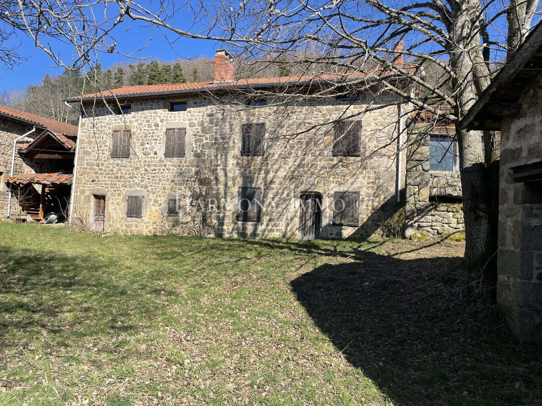 Maison à ESTIVAREILLES