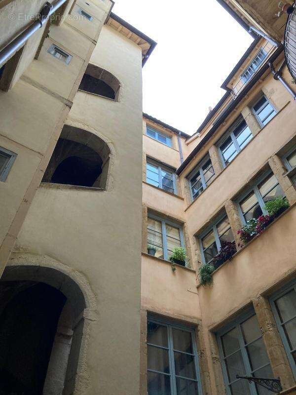 Appartement à LYON-5E