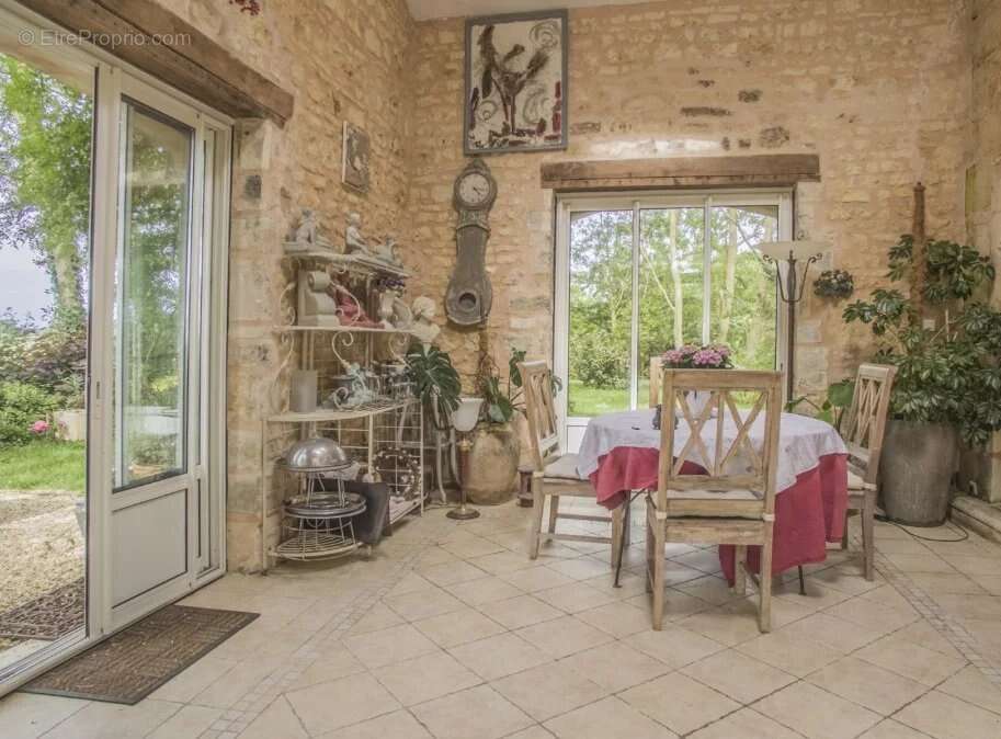 Maison à JAZENNES
