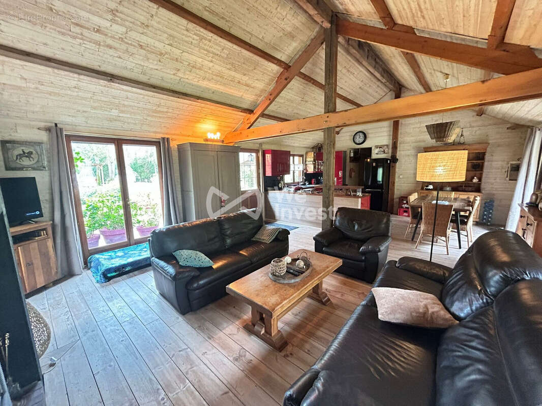 Maison à SOMMECAISE