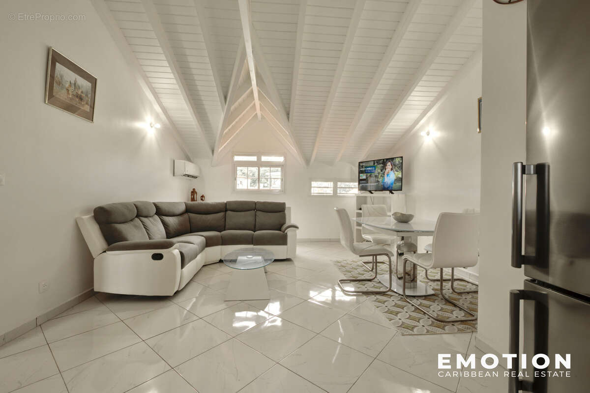 Appartement à POINTE-NOIRE