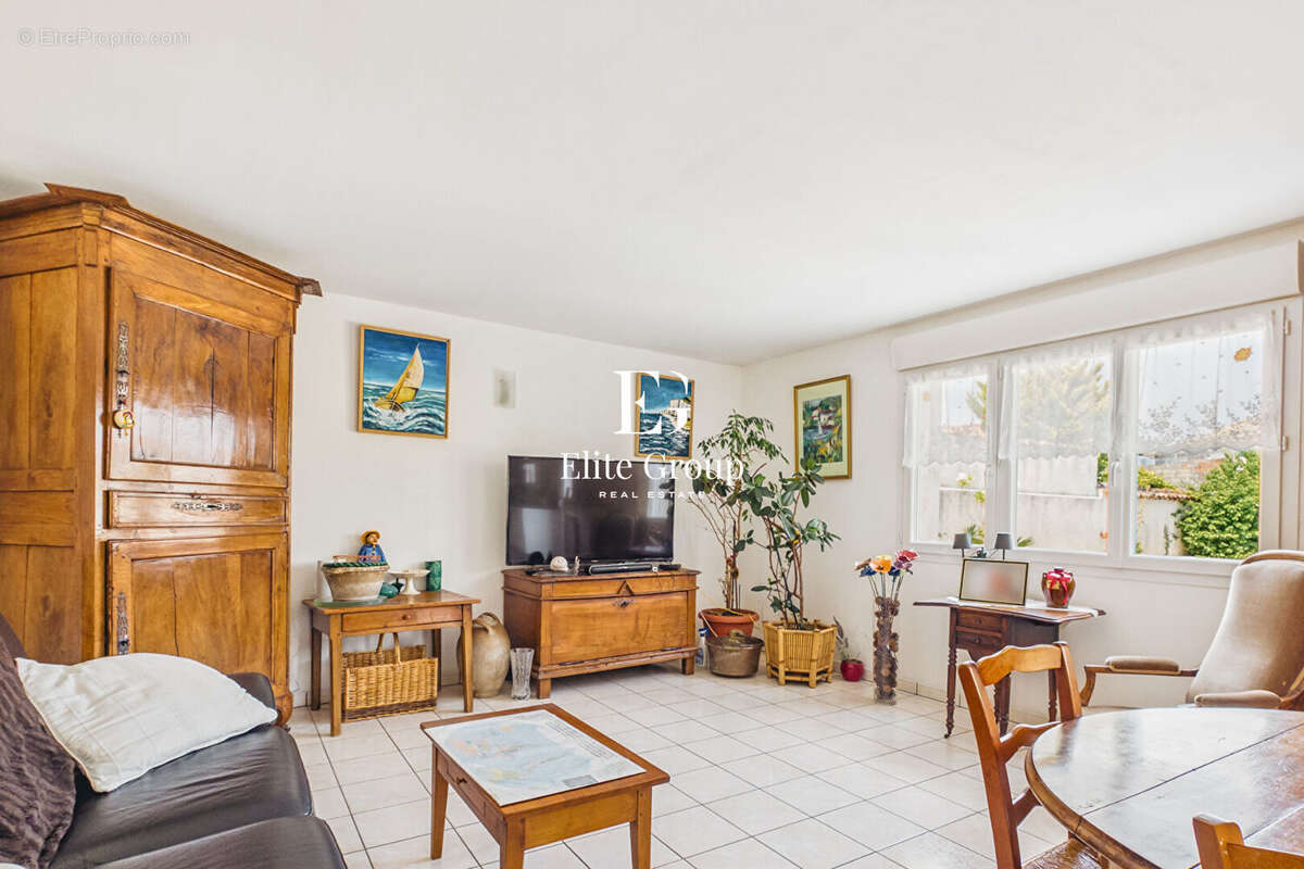 Maison à CHATEAUNEUF-SUR-CHARENTE