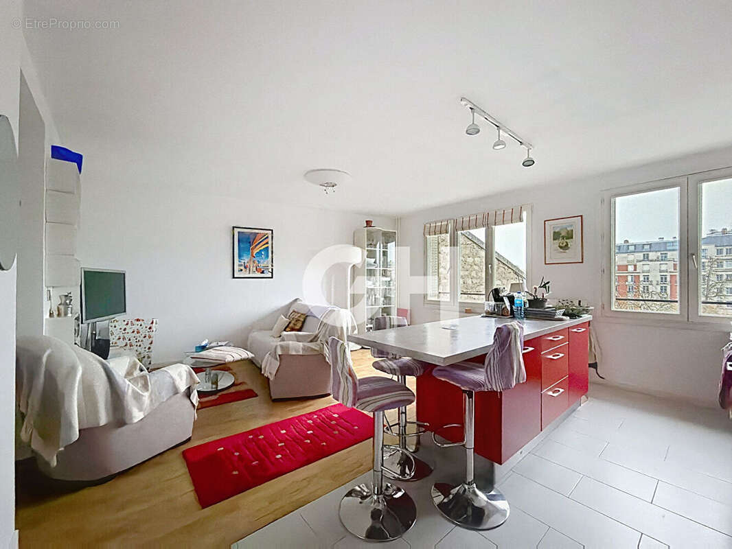 Appartement à PARIS-20E