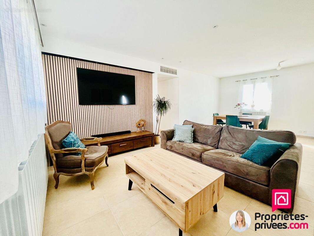 Maison à PUGET-SUR-ARGENS