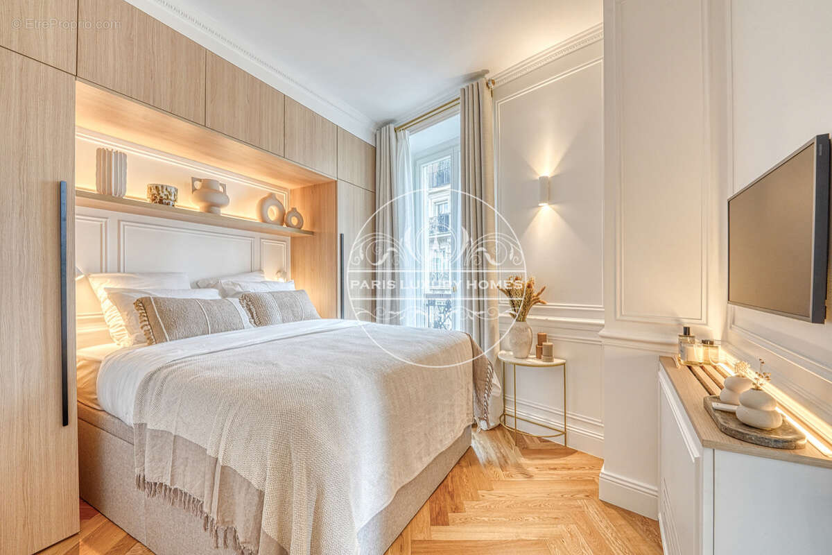 Appartement à PARIS-6E