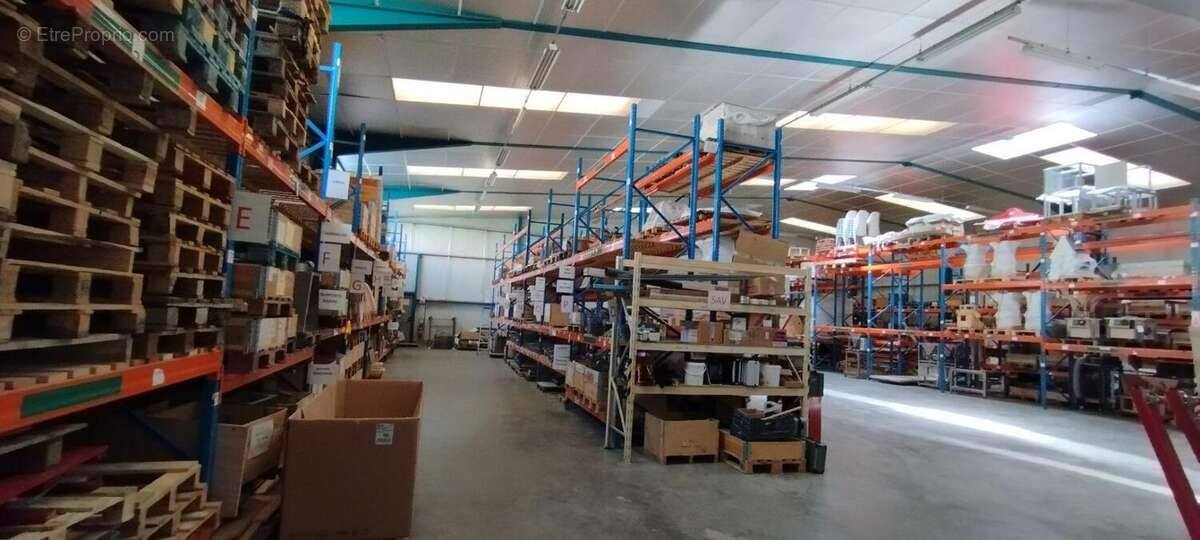 Local industriel zone commerciale - photo 2